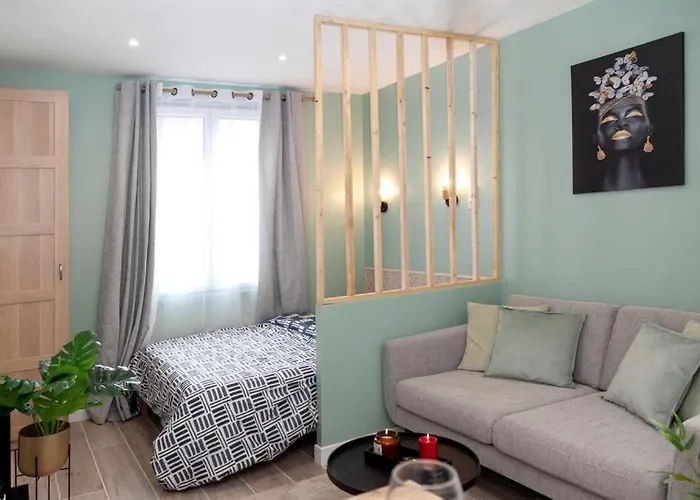 Cozy, Proche Paris شقة